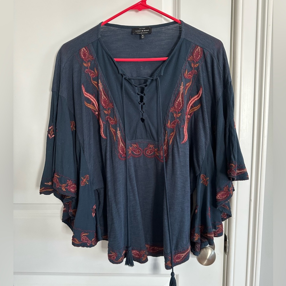 Lucky Brand Embroidered Navy Top ✨